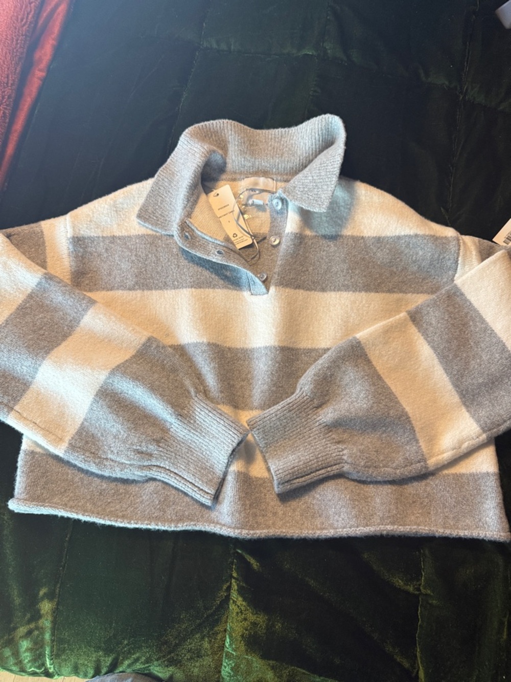 Striped Polo Collar Women's Cropped Sweatee - Gray & Cream